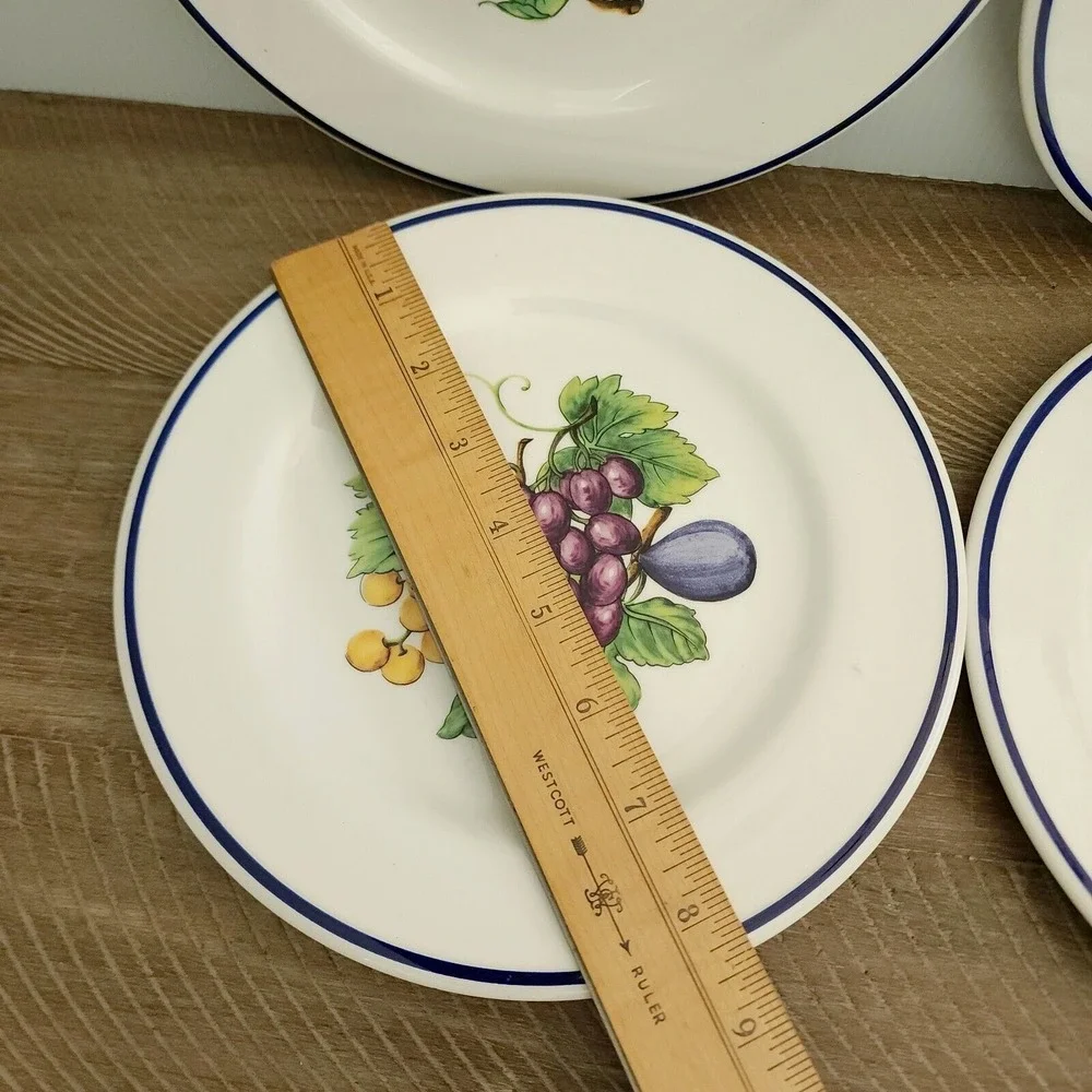 Crate & Barrel Salad‎ Plates Lot Of 4